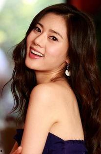 秋瓷炫的照片全集,美丽瞬间，光影交织的演艺生涯回顾  第2张