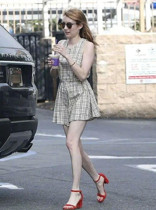 矮个子的明星  第2张