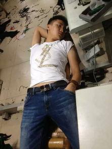 网红嘉哥照片,网红魅力瞬间捕捉  第3张