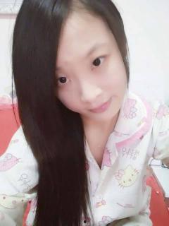 林可的照片,光影交织下的青春印记  第3张